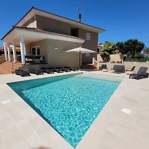 Victoria's Paradise Villa